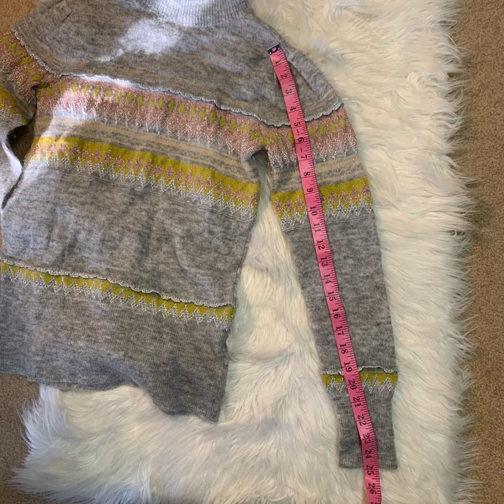BCBG maxazria Grey and colorful cozy christmas sweater size XXS NWT